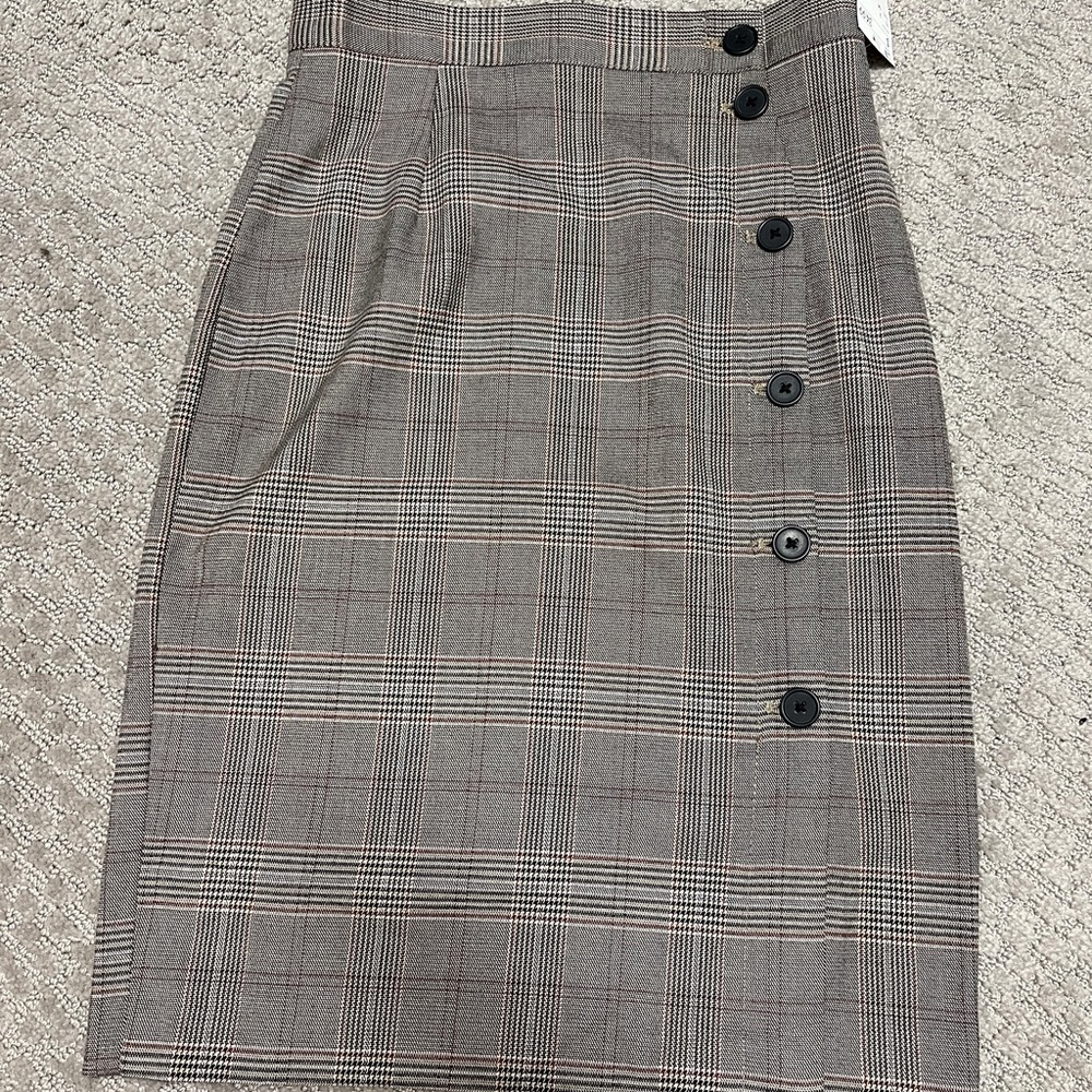 Never used, brand new with tag.